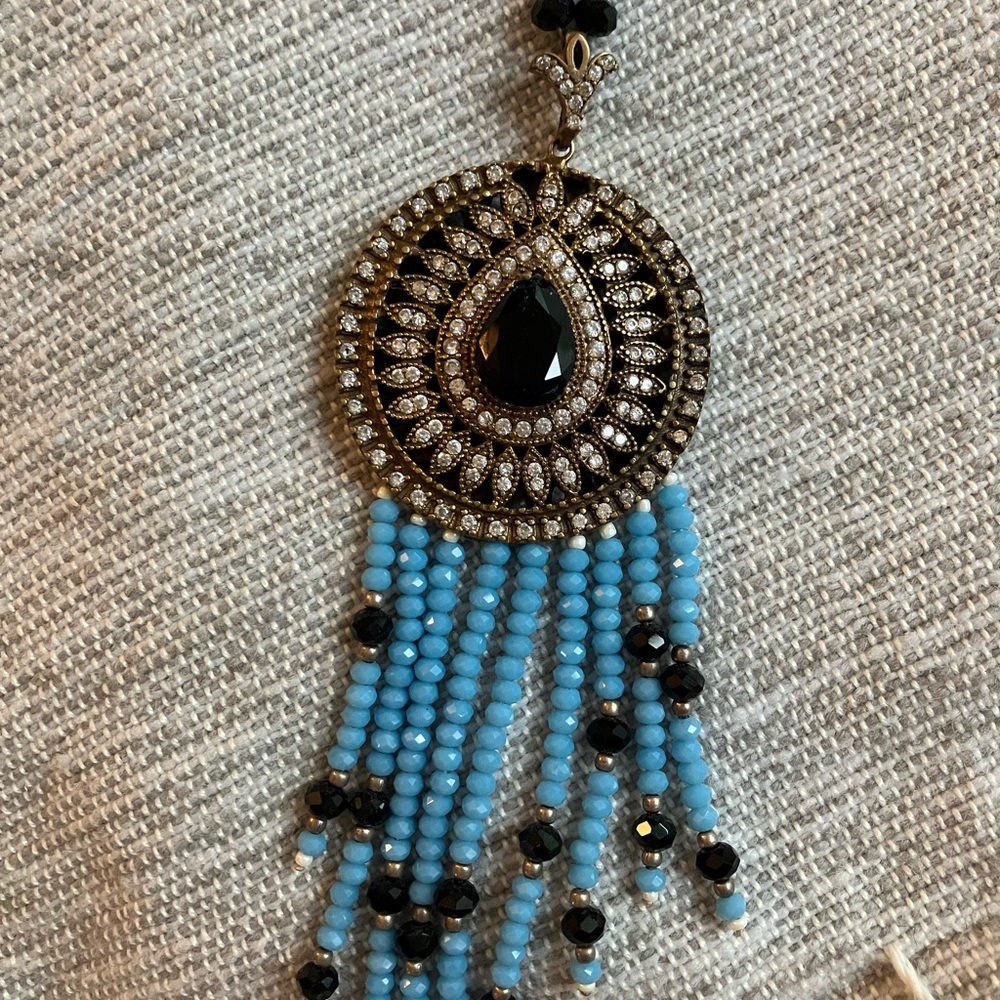 Pendant Neclace - Picture 2 of 2